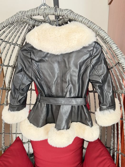 Cojoc fetiță piele ecologică cu blăniță albă Kids Star, Mărimea 6 ani