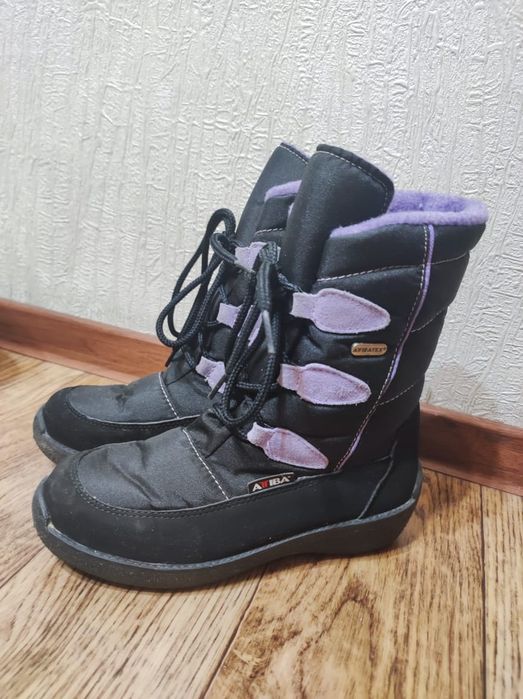 Продам детскую обувь