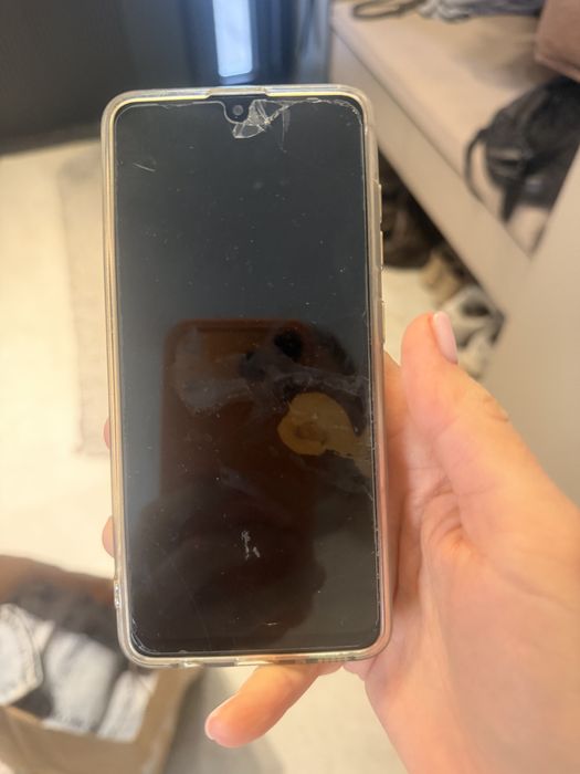 Продам самсунг А 41