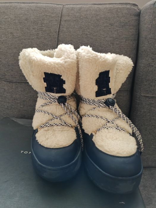 Апрески Tommy Hilfiger