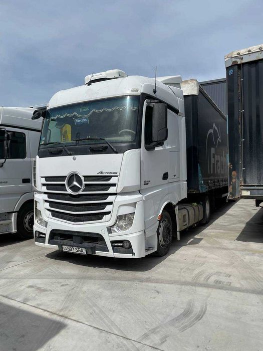 Mercedes Actros 1844