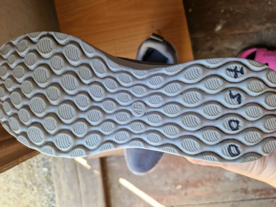 Продаются крассовки