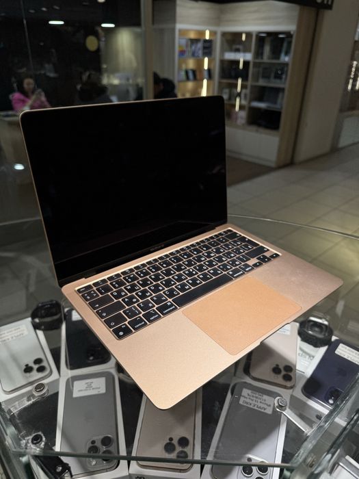 Macbook Air M1 8/256 92%