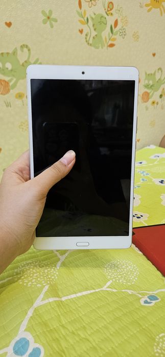 Продам планшет Huawei MediaPad M3 8.4 BTV-DL09