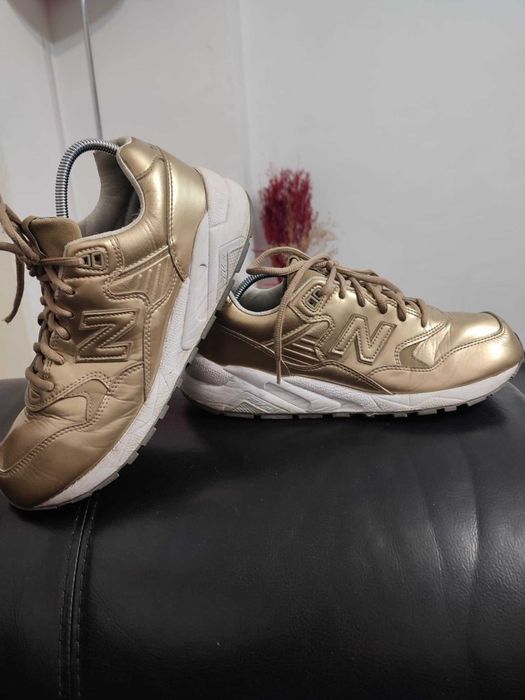 Маратонки New Balance