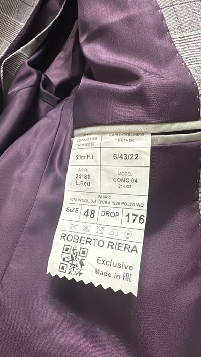 Продам костюм тройка одевали один раз