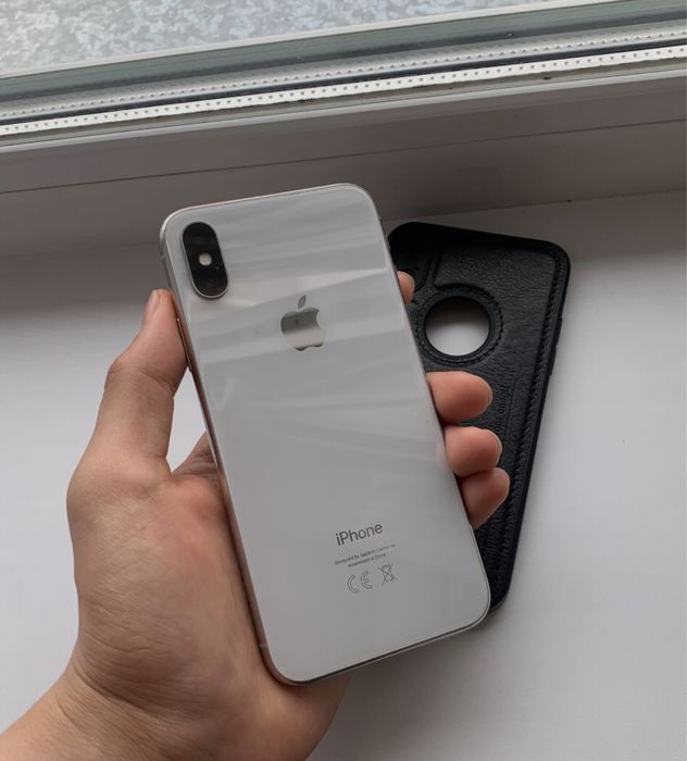 Продам айфон Х в отличном состоянии