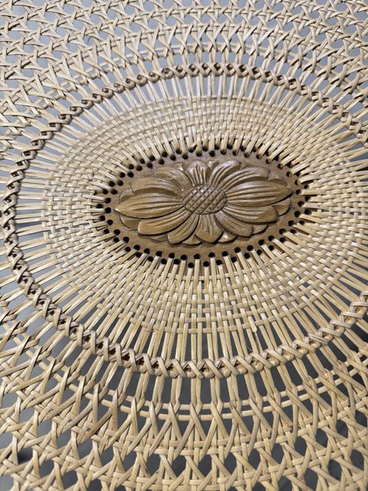 Дървена Маса от масив и ратан