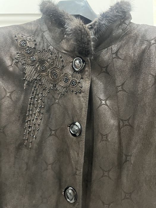 Продам осеннюю куртку