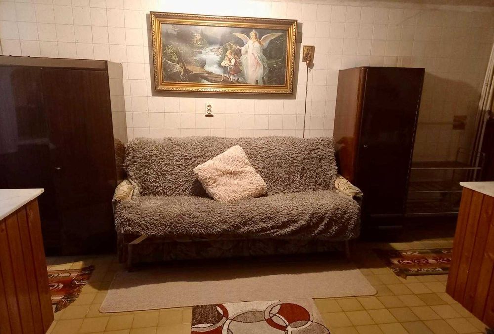 Inchiriez ieftin si central garsoniera la casa, 200 EUR