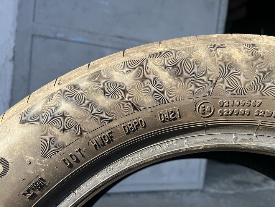 2 бр. летни гуми 205/55/16 Continental DOT 0421 5 mm