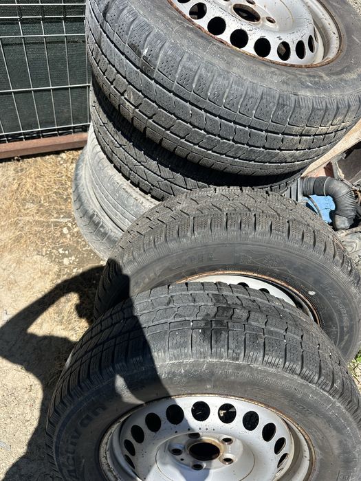Jante cu cauciucuri bune transporter t5 215/65 16C jante touareg 5x 120 cu cauciucuri bune 255/55 18