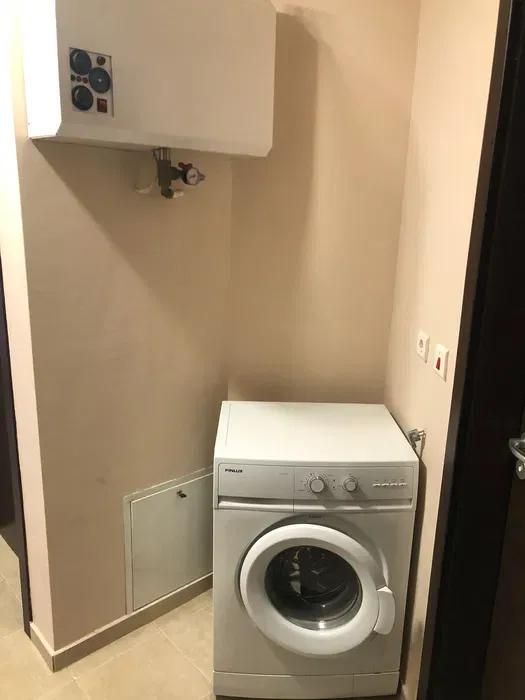 Дава се под наем Двустаен апартамент в София, Лозенец - 60 кв.м за 698.19 € - Снимка #2