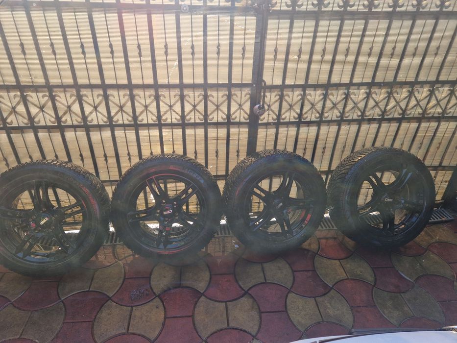 Jante aliaj ușor CMS echipate cu anvelope Noi