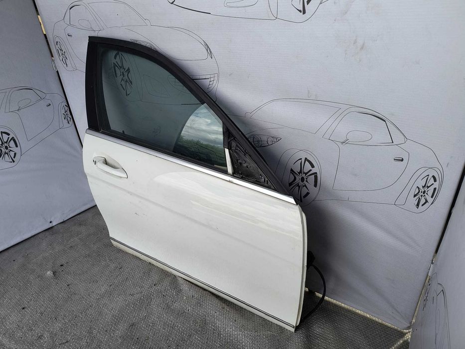 Ușă Față Dreaptă Mercedes-Benz C-Class W204 Sedan Alb Cod OEM A2047206000 2011 / [2007-2014] / (11U)