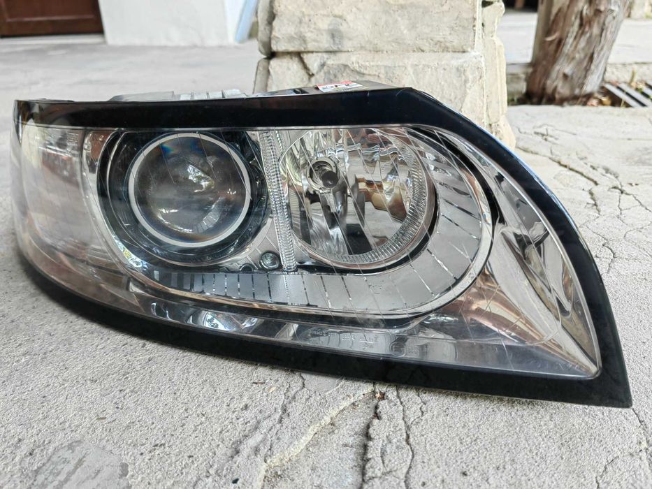 Фар Volvo S40 Xenon десен Оригинален