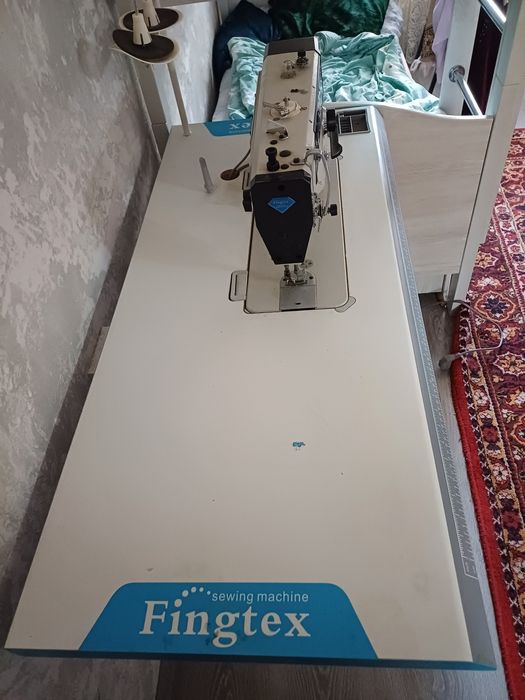 Швейная машина новая