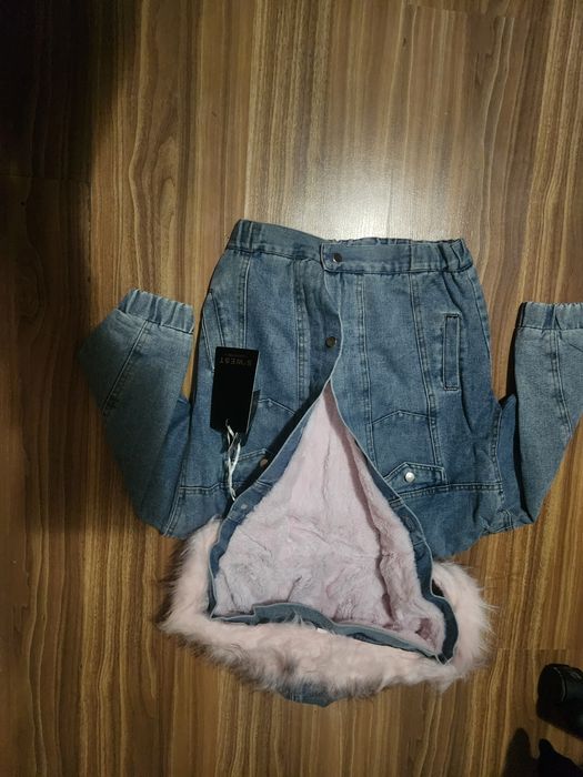 Geaca de blugi cu blanita