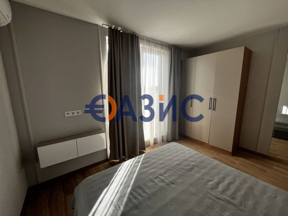 # 33519078 Двустаен апартамент в комплекс Емилия Романа Парк, Слънчев