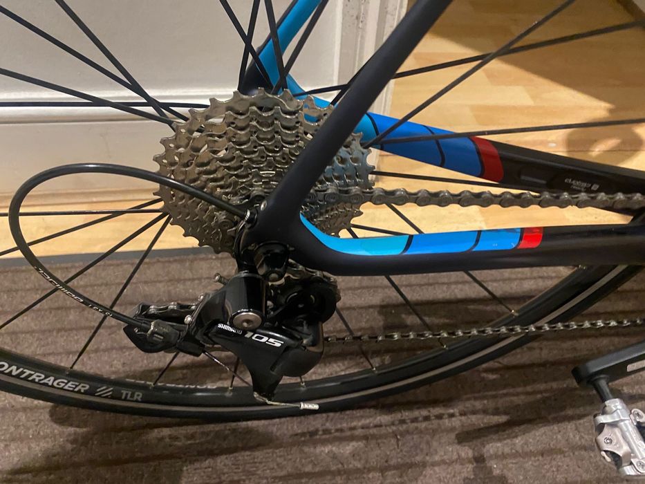 Cursiera carbon  Trek Domane SL5 105