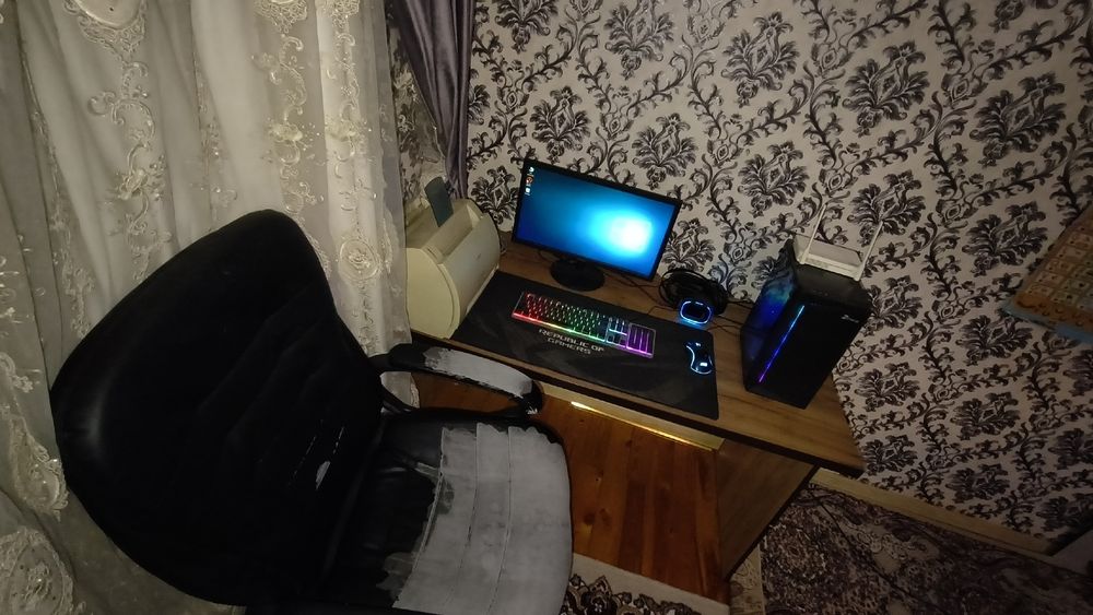 Продам Компьютер i3 H81 Asus Стол Кресло полный комплект!