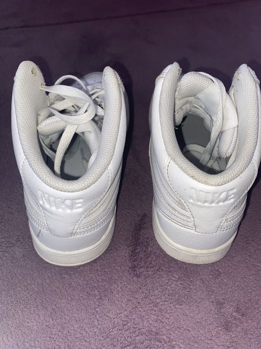 Дамски високи паратонки Nike