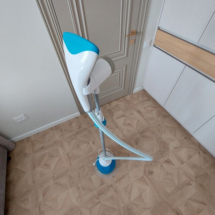 Вертикальный отпариватель Philips ClearTouch GC534