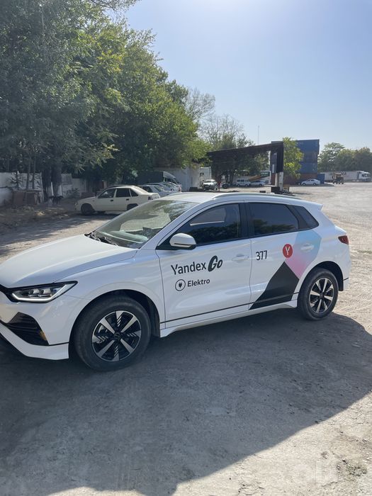 Suhoy arenda BYD E2