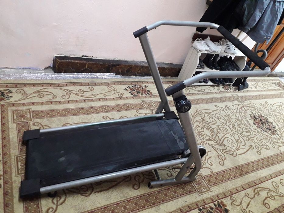 Продам беговую дорожку. Механическая