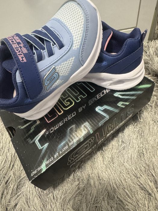 Adidasi Skechers cu luminite 25