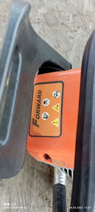 Бензопила новая.