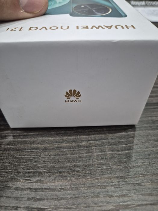 Телефон Huawei nova 12i