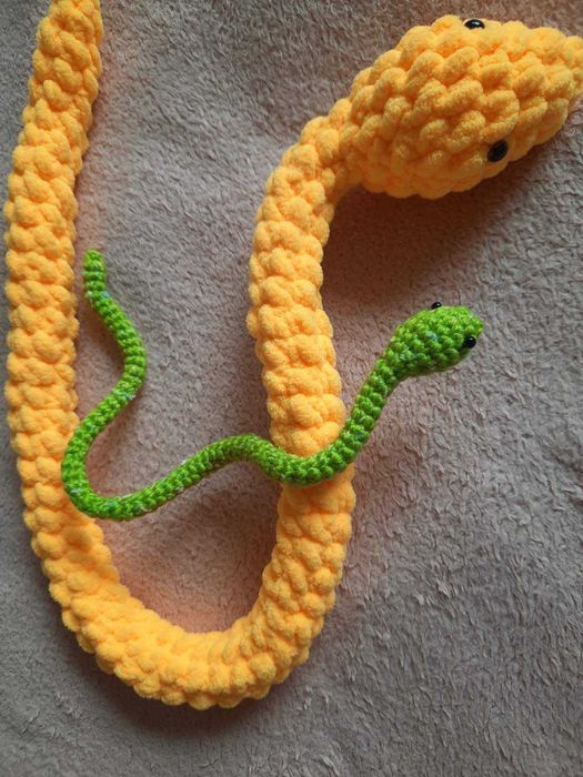 Плетена Амигуруми играчка -коте, змия, мече, пингвин, хипо, зайче