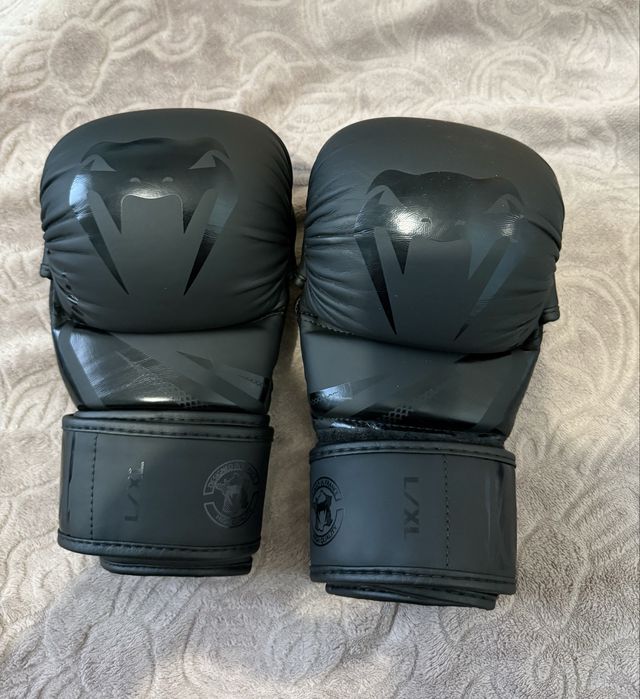 Venum MMA Ръкавици