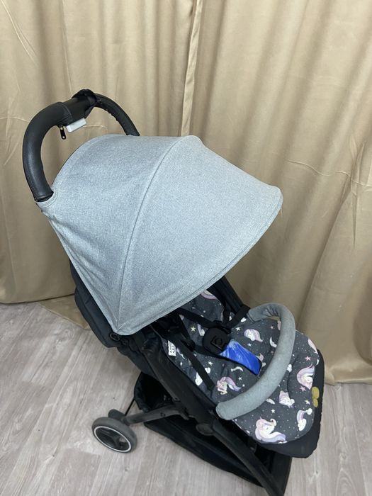 Продам прогулочную коляску