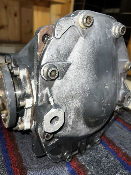 Редуктор мерседес 2.8 передачное 3.06 ABS