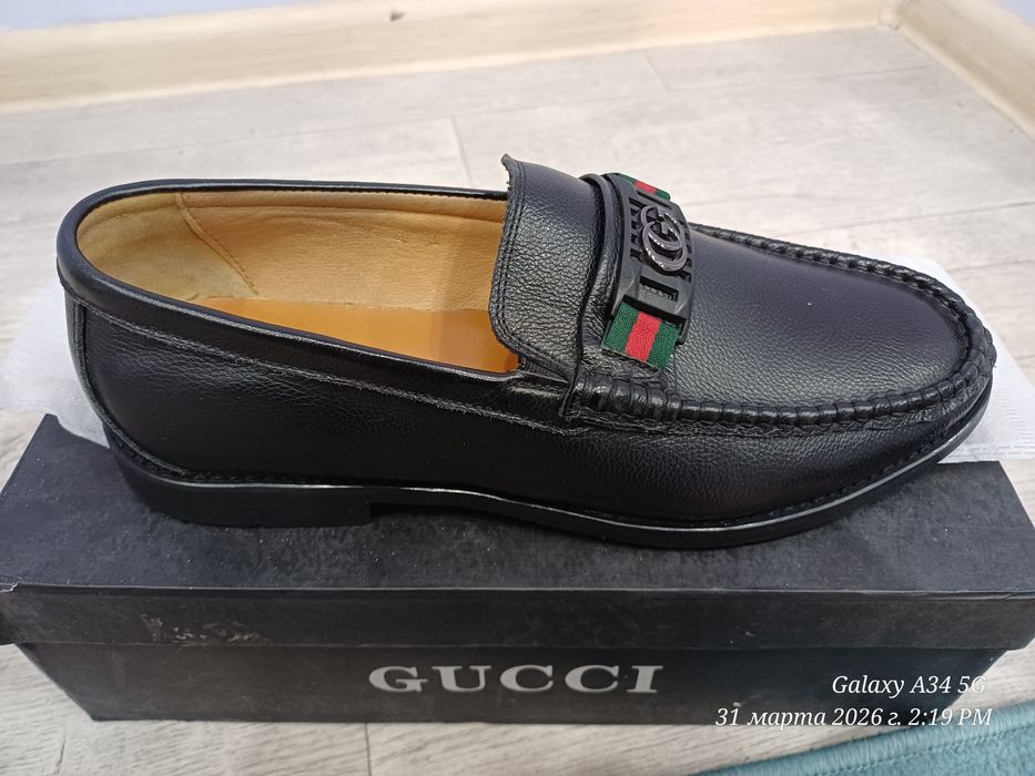 Продам лоферы мужские.