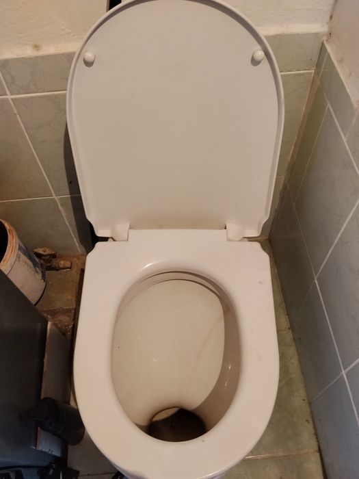 Унитаз бу.без поплавка.для строителей