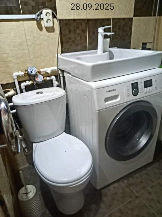 Сантехник, отопление, работа перфоратором