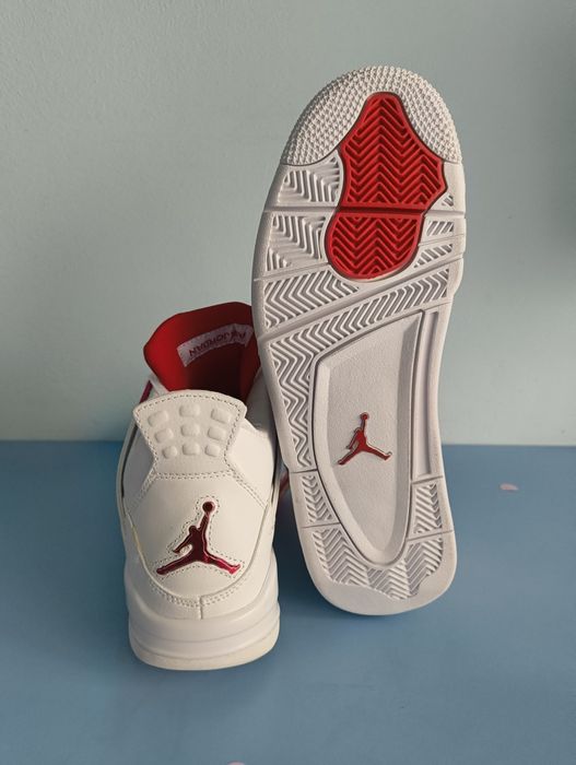 Jordan 4 metalic red ,43