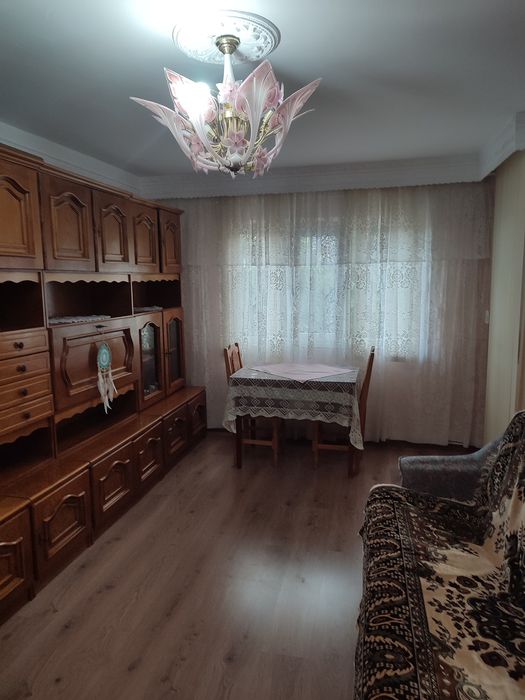 Spre Închiriere apartament zona Bucovina