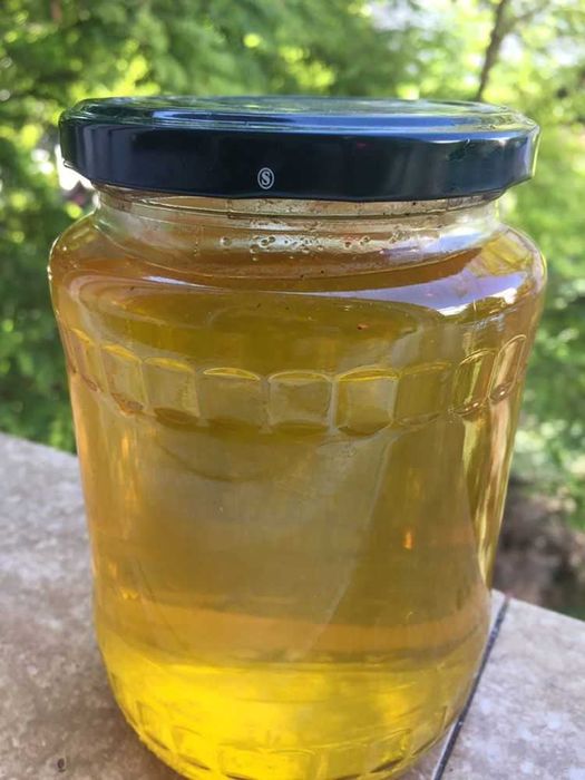 Vand  miere din stupina proprie la borcan