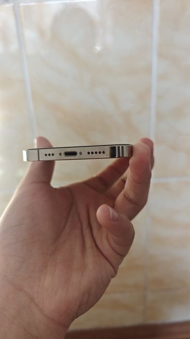 Iphone 12pro золотистый цвет