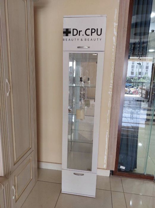 Продается новый шкаф  DR.CPU для косметологов и визажистов И так далее