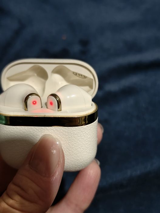 Продам наушники в хорошем состоянии