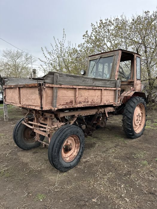 Продам трактор Т-16