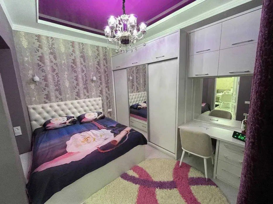 Сдается 2х комнатная квартира возле Братских могил