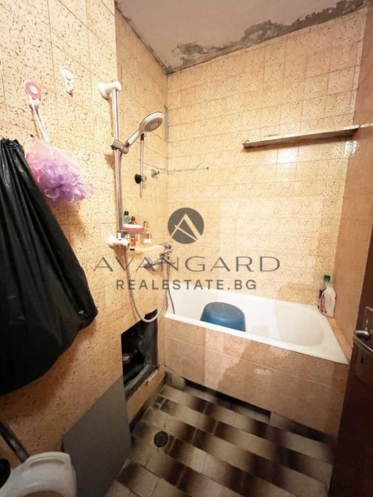 Продава се Тристаен апартамент в Пловдив, Център - 93 кв.м за 1613 €/кв.м - Снимка #11