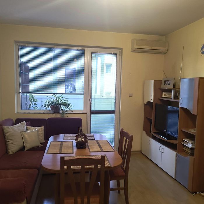 Дава се под наем Двустаен апартамент в Варна, Лятно кино Тракия - 57 кв.м за 400 € - Снимка #1