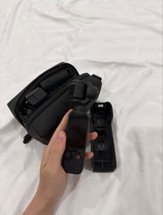 Экшн-камера DJI Pocket 3 Creator Combo